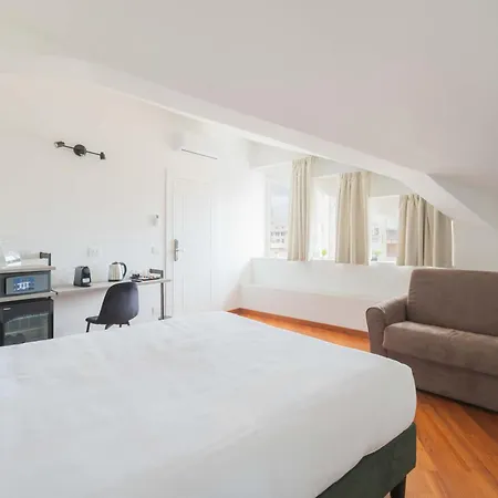 Adelante San Giovanni 게스트하우스 로마