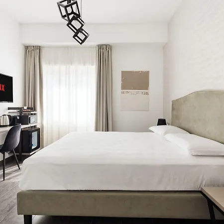 Adelante San Giovanni 게스트하우스 4*