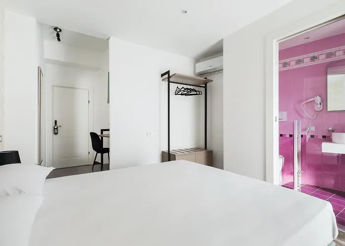 Guest house Adelante San Giovanni Rome